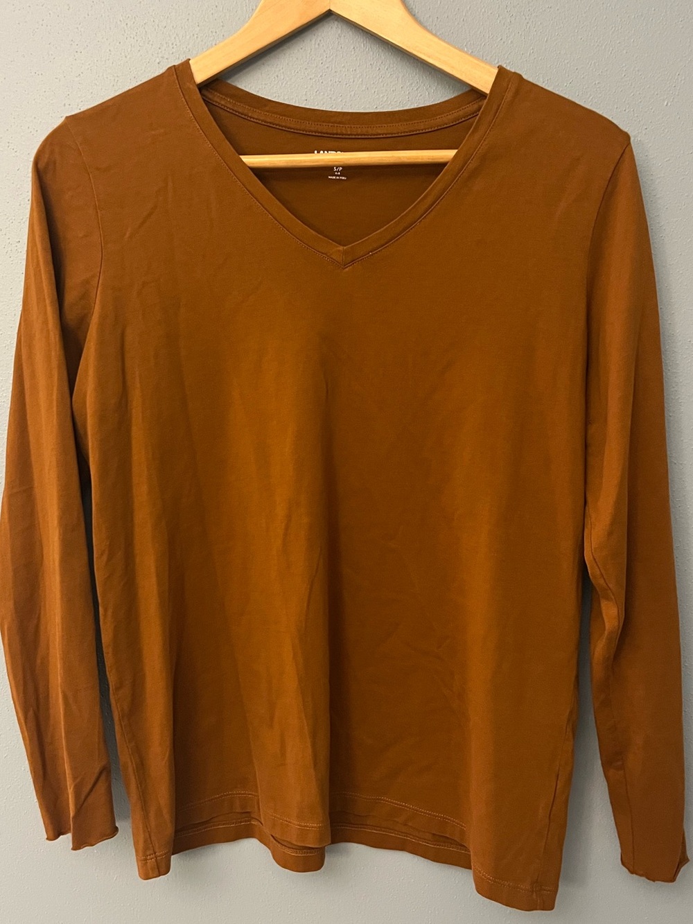 Lands’ End V-Neck Long Sleeve Shirt